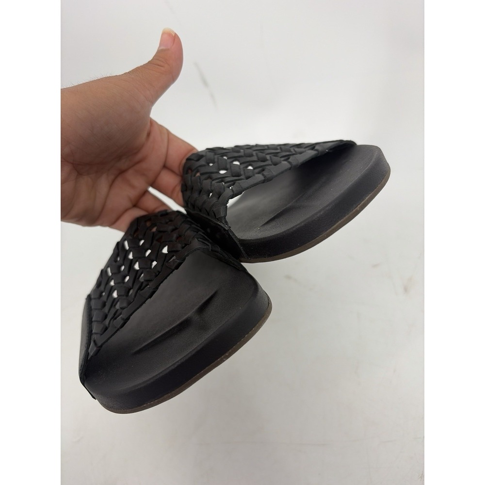 Women's Olukai Kamola Black Leather Woven Slides Sandals Size 10 - Picture 2 of 10